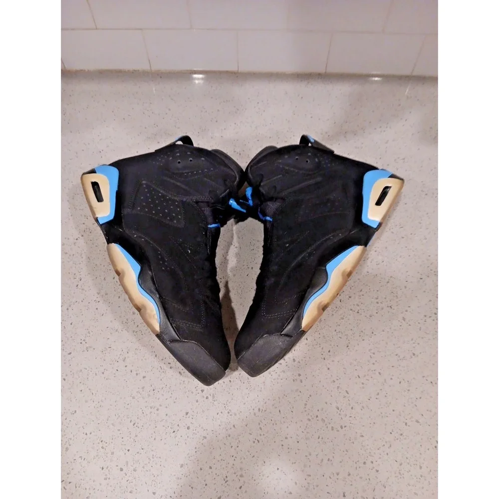 Jordan 6 Retro UNC Size 11
